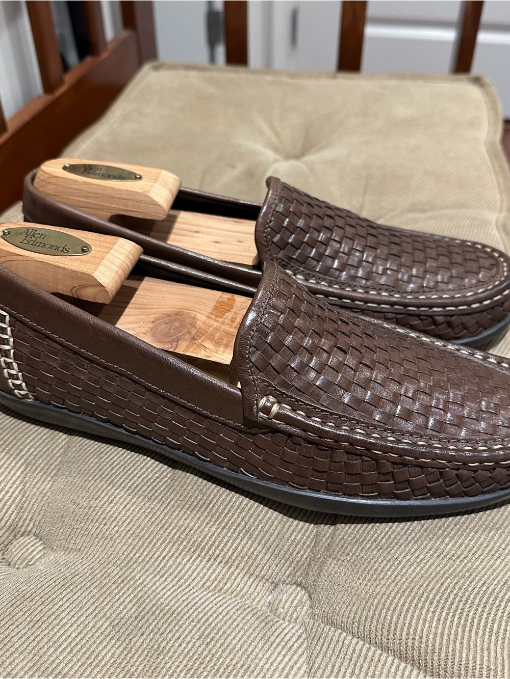 Tommy Bahama Men's Brown Woven Leather Slip-On Loafers - Picture 4 of 15